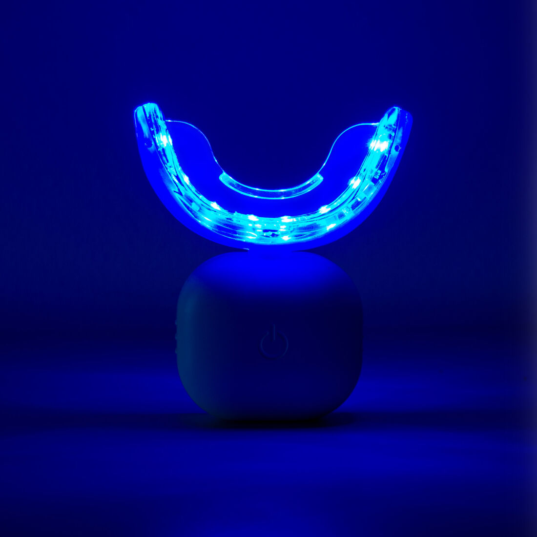 Smile Glow Gel sbiancante dentale di PIUMA